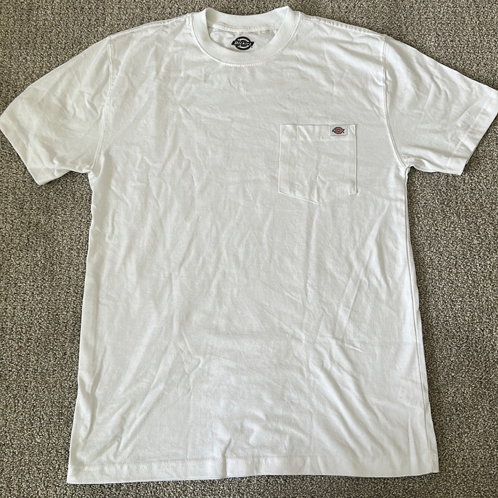 white dickies tee size small (unisex)